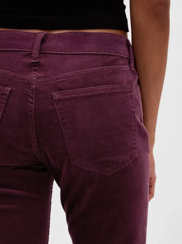 Slim-Straight-Hose aus Cord mit niedriger Leibhöhe im 90er-Jahre-Stil