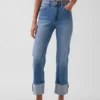Slim-Straight-Jeans im 90er-Jahre-Stil mit hohem Bund und Umschlag