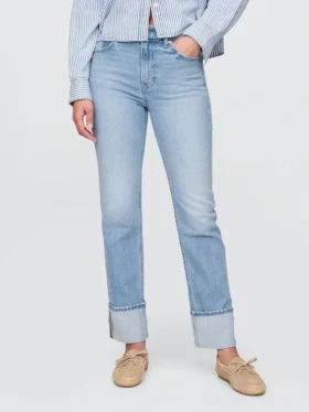 Slim-Straight-Jeans im 90er-Jahre-Stil mit hohem Bund und Umschlag