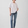Slim-Straight-Jeans im 90er-Jahre-Stil mit niedriger Leibhöhe