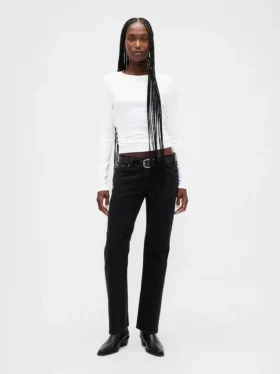 Slim-Straight-Jeans im 90er-Jahre-Stil mit niedriger Leibhöhe