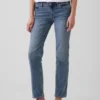 Slim-Straight-Jeans im 90er-Jahre-Stil mit niedriger Leibhöhe