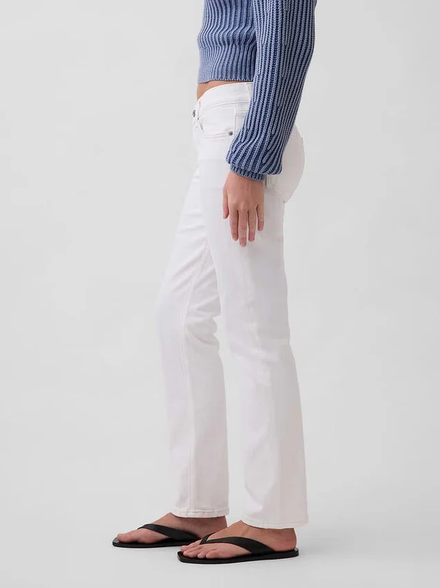 Slim-Straight-Jeans im 90er-Jahre-Stil mit niedriger Leibhöhe