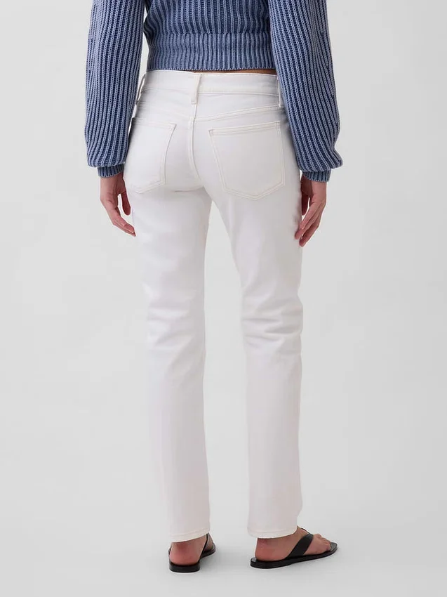 Slim-Straight-Jeans im 90er-Jahre-Stil mit niedriger Leibhöhe