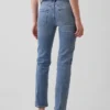 Slim-Straight-Jeans im 90er-Jahre-Stil mit niedriger Leibhöhe