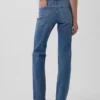 Slim-Straight-Jeans im 90er-Jahre-Stil mit niedriger Leibhöhe