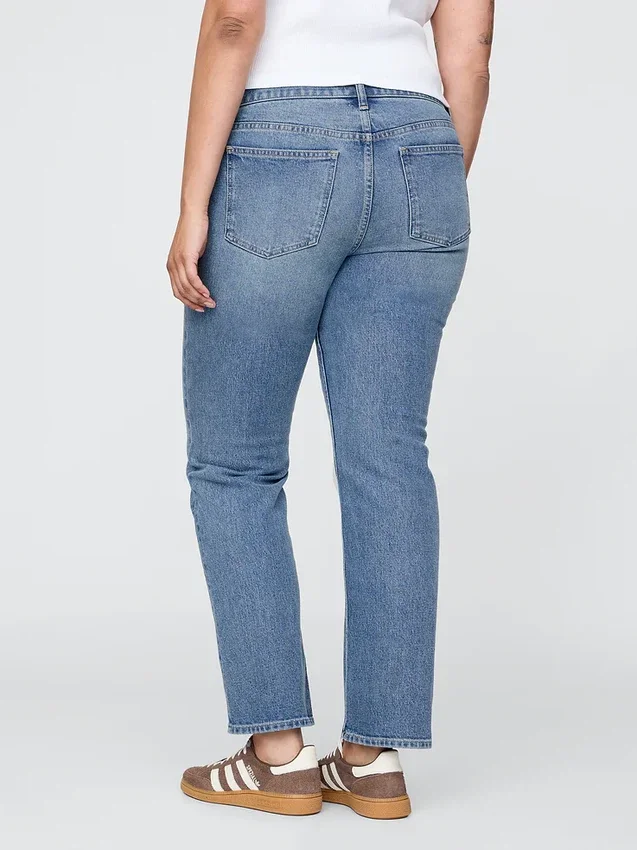 Slim-Straight-Jeans im 90er-Jahre-Stil mit niedriger Leibhöhe
