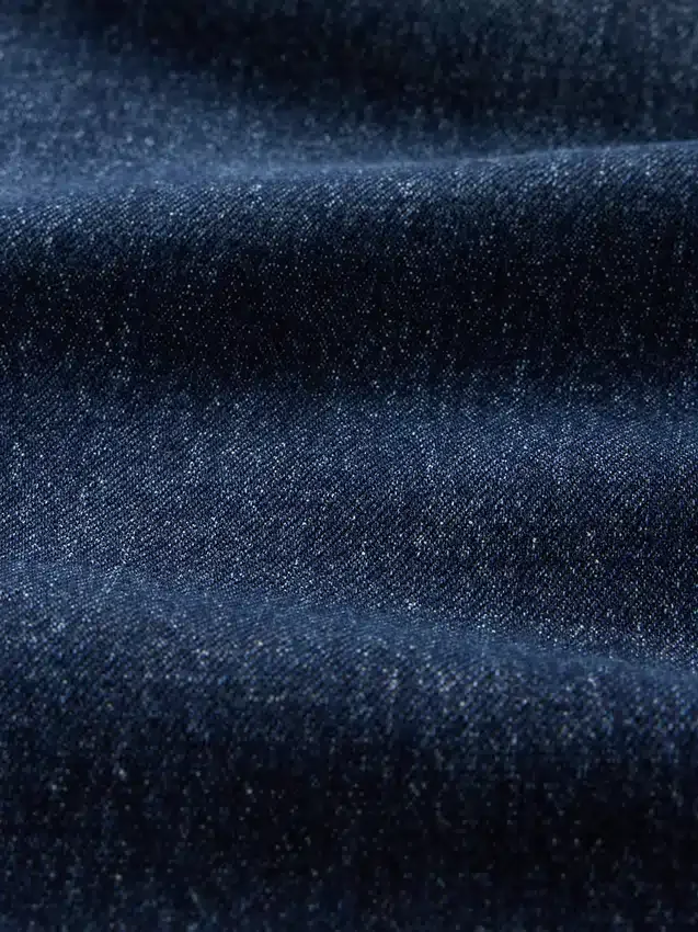 Slim-Straight-Jeans im 90er-Jahre-Stil mit niedriger Leibhöhe