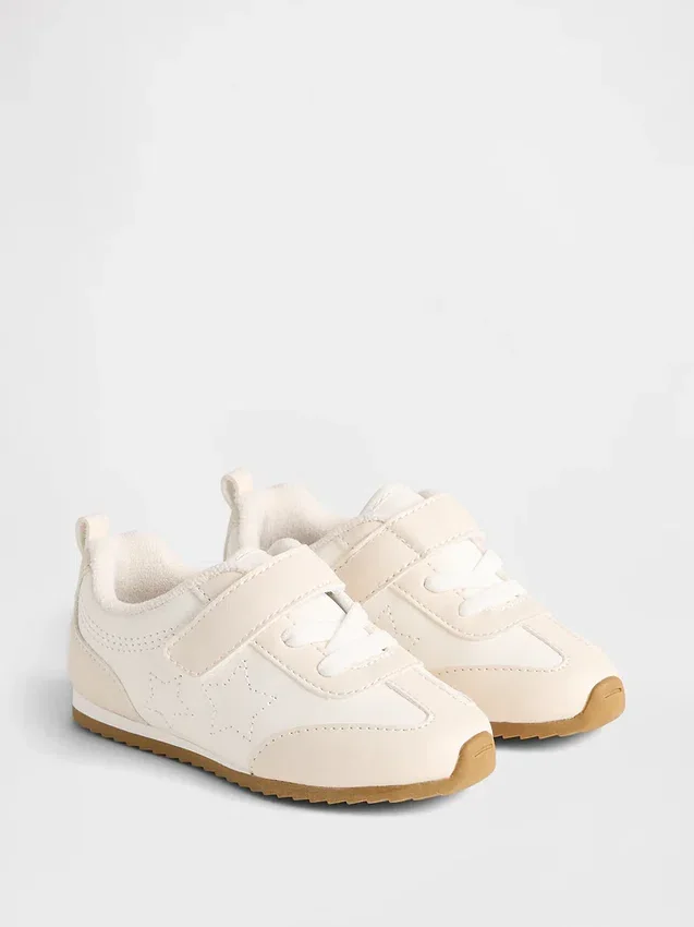 Star-Sneaker für Kleinkinder