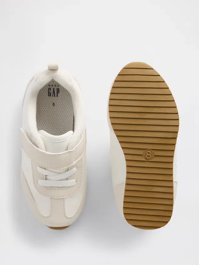 Star-Sneaker für Kleinkinder