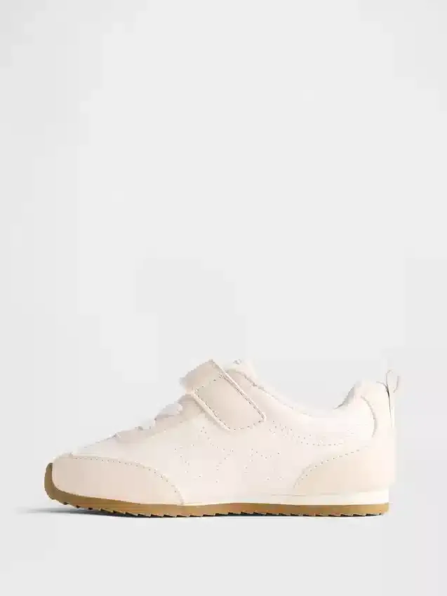 Star-Sneaker für Kleinkinder