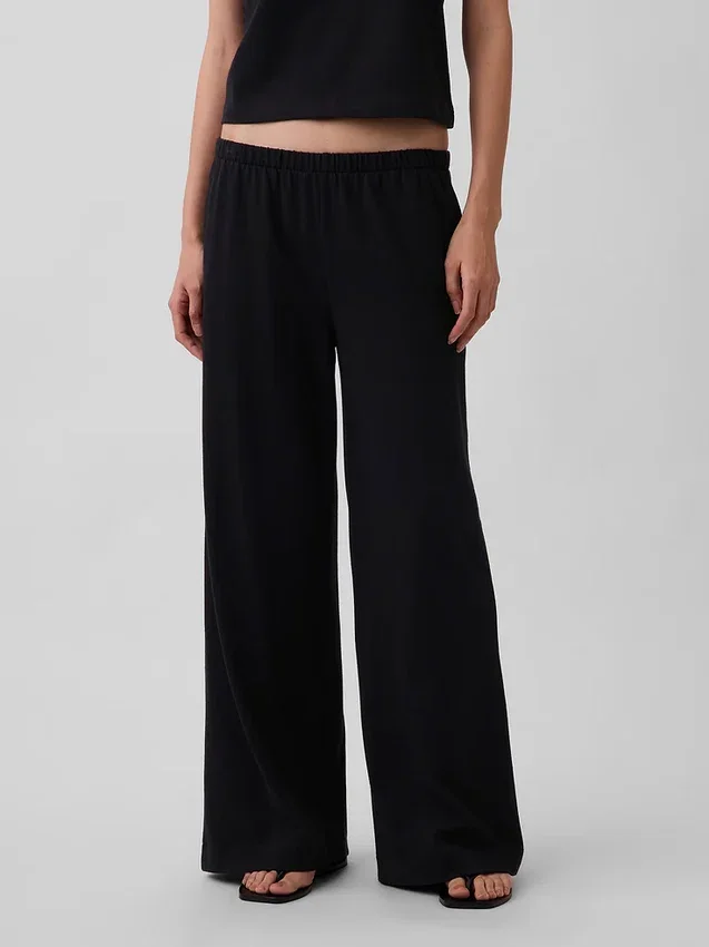 Strickhose mit weitem Bein