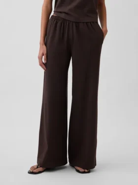 Strickhose mit weitem Bein