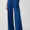 Strickhose mit weitem Bein
