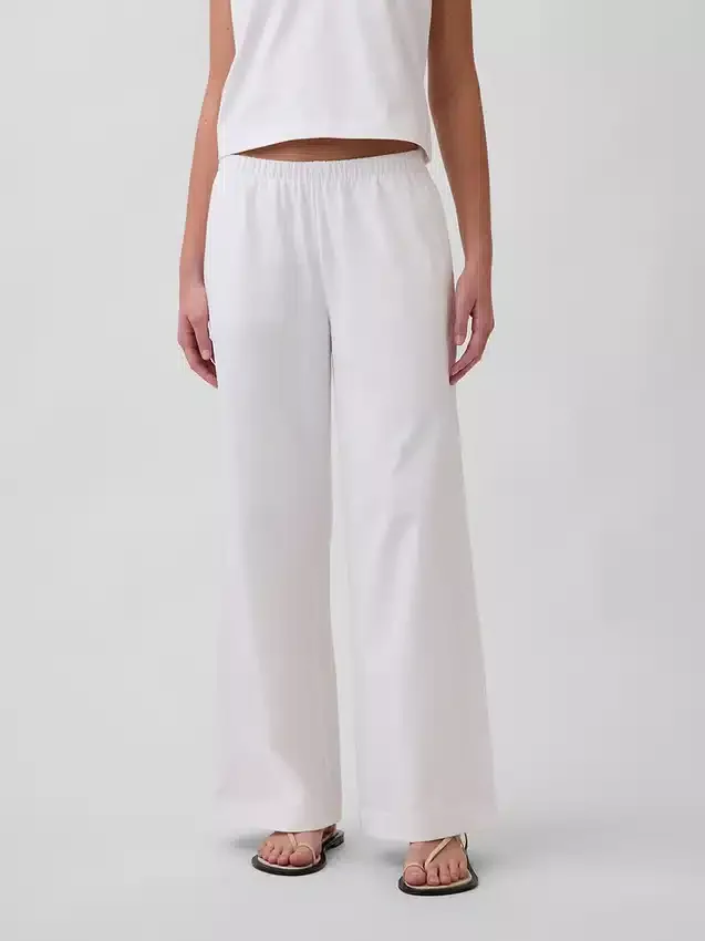 Strickhose mit weitem Bein