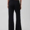 Strickhose mit weitem Bein