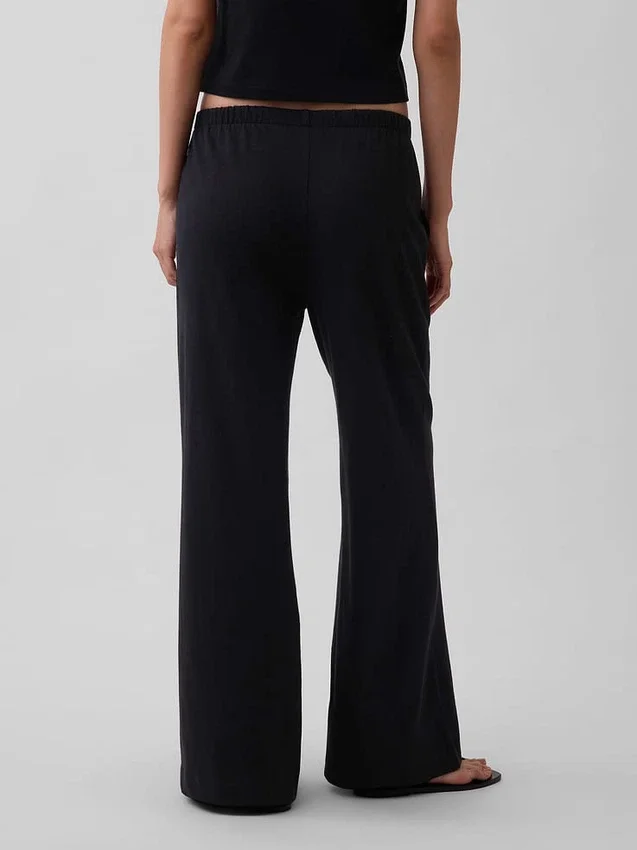 Strickhose mit weitem Bein