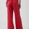 Strickhose mit weitem Bein
