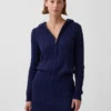 Strickjacke mit Reißverschluss aus 100 % Baumwolle im Zopfmuster
