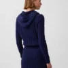 Strickjacke mit Reißverschluss aus 100 % Baumwolle im Zopfmuster