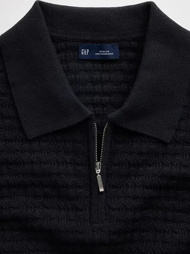 Strukturiertes Polo-Pullover mit Reißverschluss
