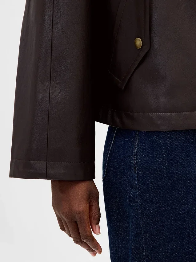 Swing-Jacke aus veganem Leder