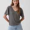T-Shirt aus Leinenmischung mit lockerem Sitz und V-Ausschnitt