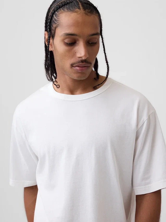 T-Shirt in lockerer Passform