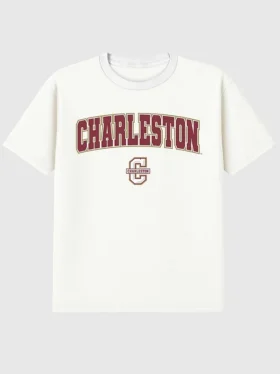 T-Shirt mit dem „Arch Logo“ des College of Charleston als sekundärem Motiv