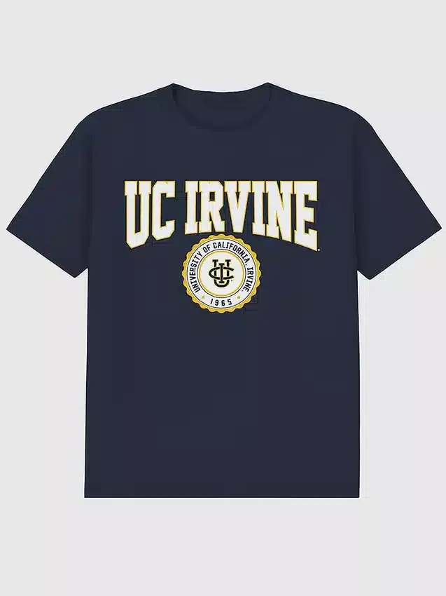 T-Shirt mit dem College-Wappen der University of California Irvine