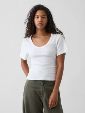 T-Shirt mit geripptem Rundhalsausschnitt