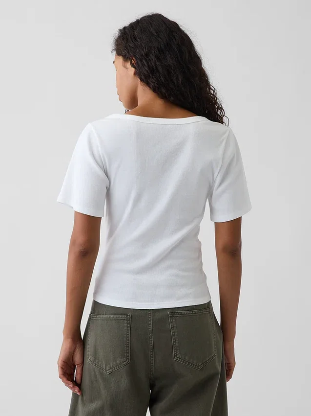 T-Shirt mit geripptem Rundhalsausschnitt