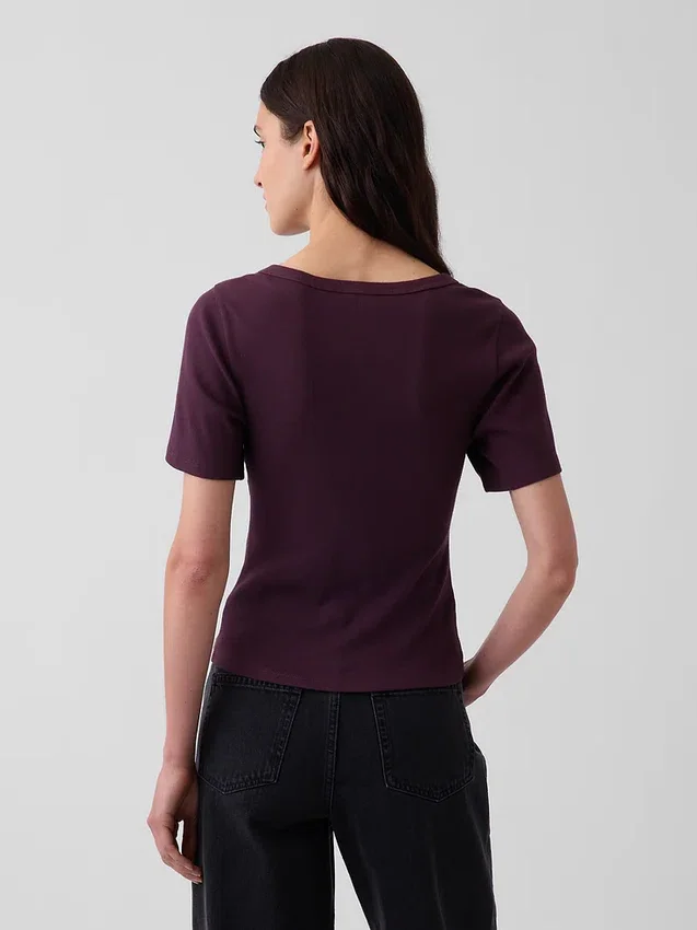 T-Shirt mit geripptem Rundhalsausschnitt