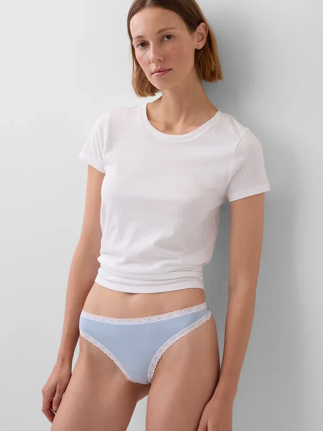 Tanga aus Bio-Stretch-Baumwolle mit Spitzenbesatz