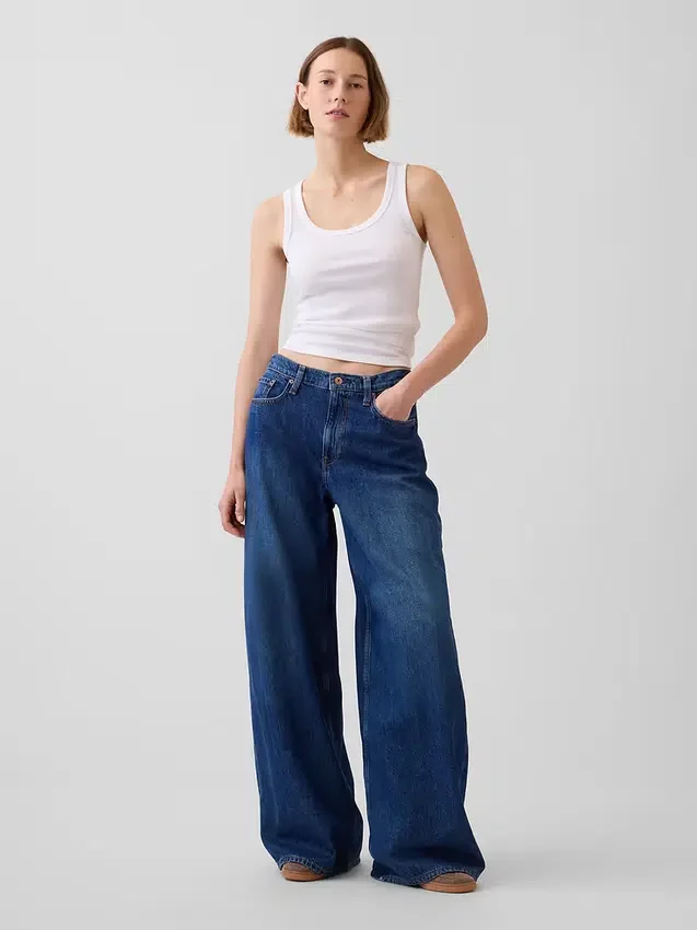 Tief sitzende, extra weite Jeans