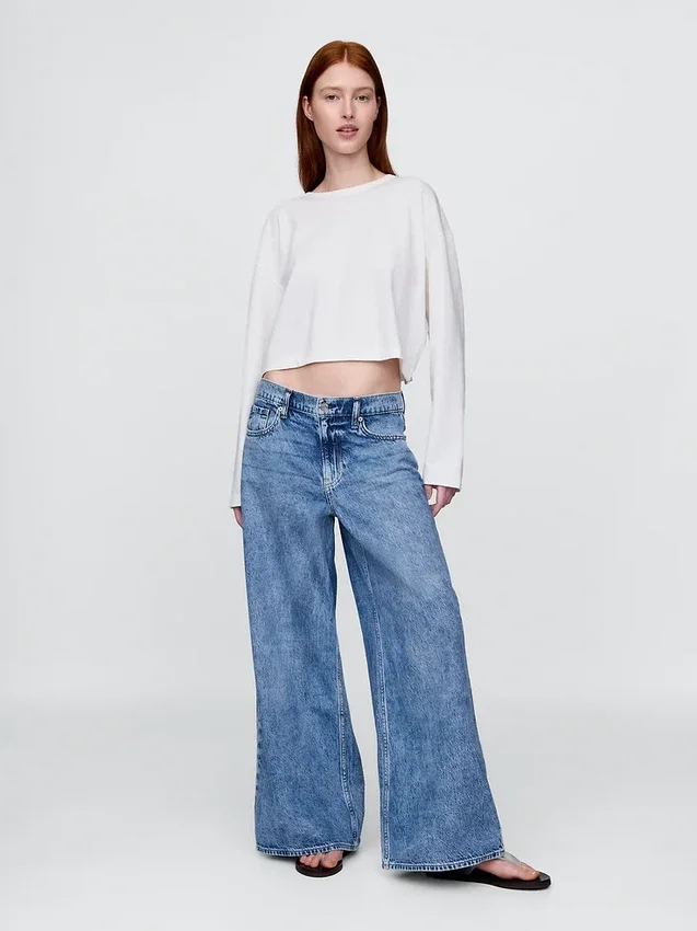 Tief sitzende, extra weite Jeans