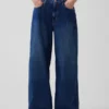 Tief sitzende, extra weite Jeans