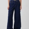 Tief sitzende, extra weite Jeans