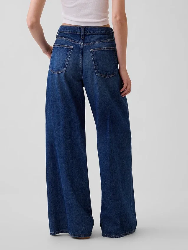 Tief sitzende, extra weite Jeans