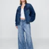 Tief sitzende, extra weite Jeans