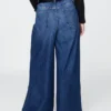 Tief sitzende, extra weite Jeans