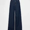 Tief sitzende, extra weite Jeans