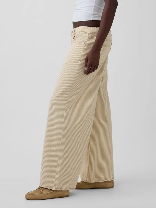 Tief sitzende, extra weite Jeans mit Streifenmuster