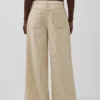 Tief sitzende, extra weite Jeans mit Streifenmuster
