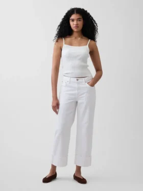 Tief sitzende, locker sitzende Crop-Jeans