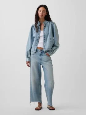 Tief sitzende, locker sitzende Crop-Jeans