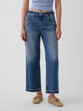Tief sitzende, locker sitzende Crop-Jeans