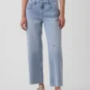 Tief sitzende, locker sitzende Crop-Jeans