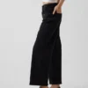 Tief sitzende, locker sitzende Crop-Jeans