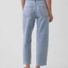 Tief sitzende, locker sitzende Crop-Jeans